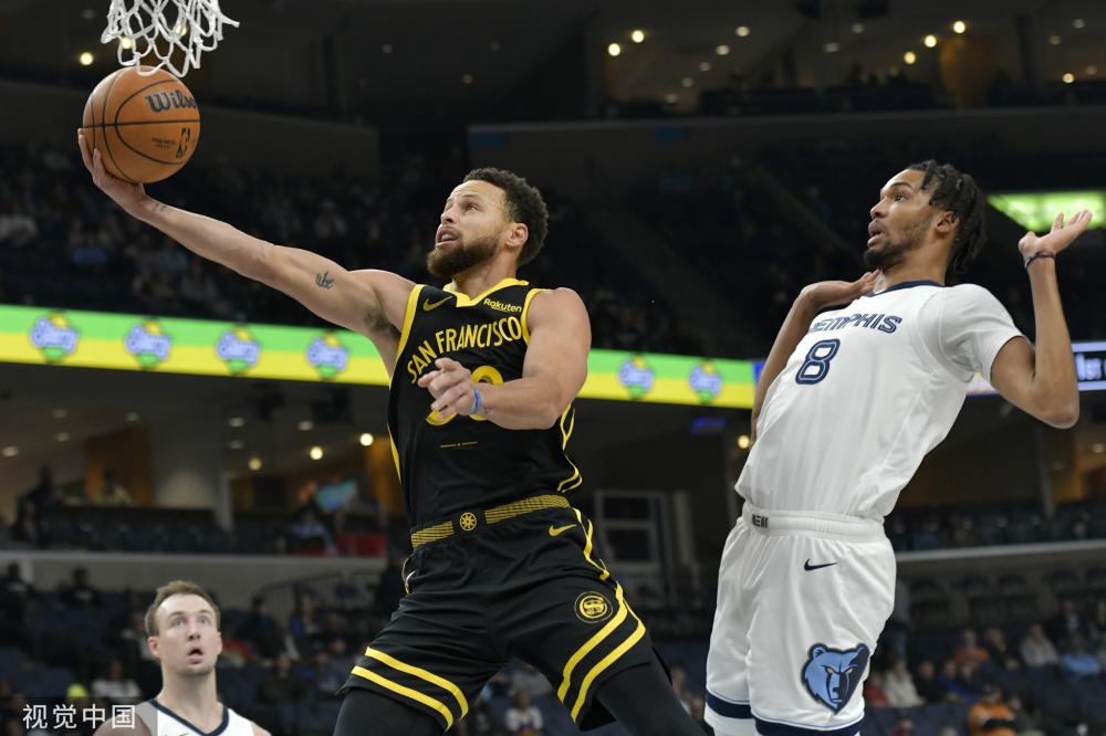 首发阵容决 首发阵容决